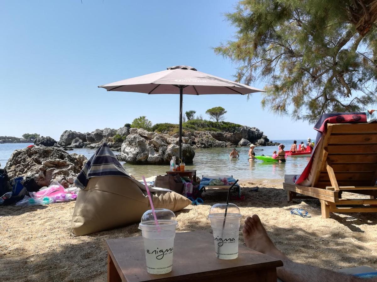 Stoupa's Paradise Bagian luar foto